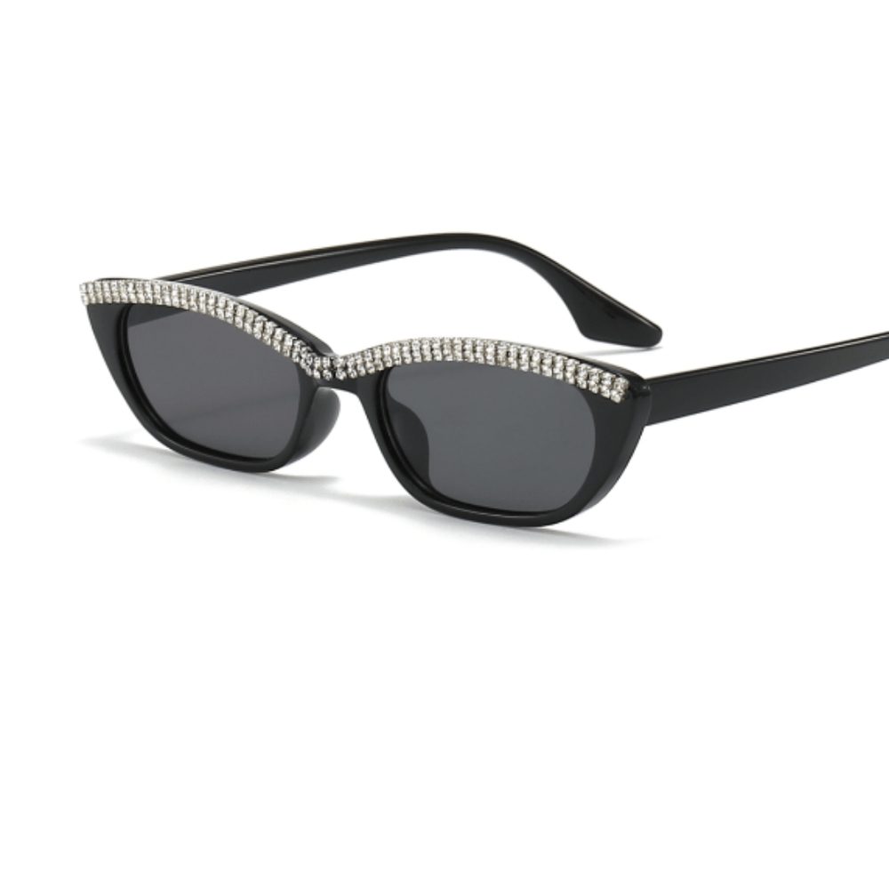 Gucci Cat Eye Crystals Studs Sunglasses